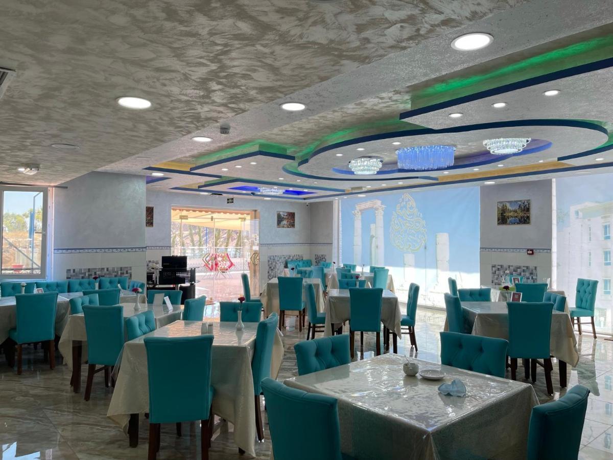 The Castle Hotel Amman Esterno foto