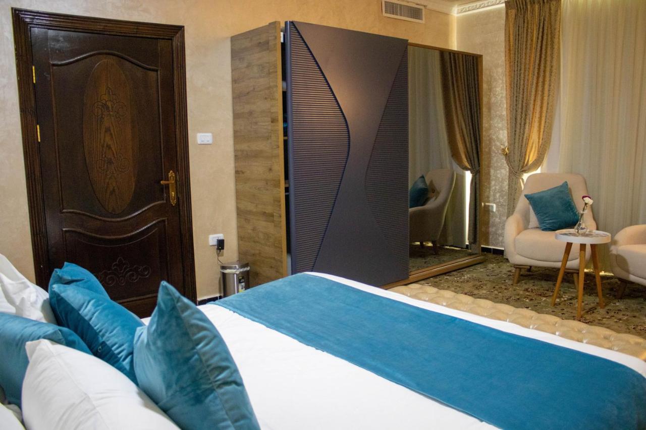 The Castle Hotel Amman Esterno foto