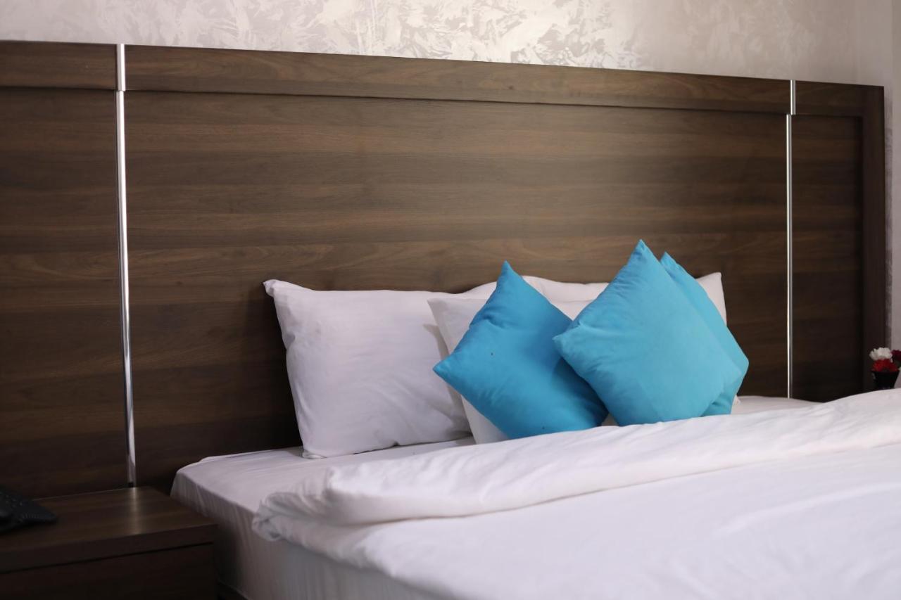 The Castle Hotel Amman Esterno foto