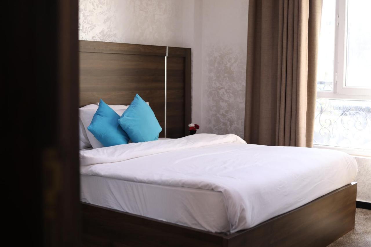 The Castle Hotel Amman Esterno foto